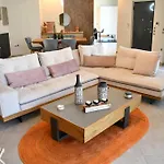 Terra Nova Luxury ميستراس