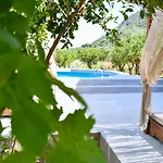 Terra Nova Luxury * ميستراس