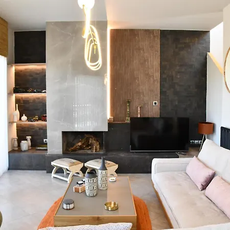 Terra Nova Luxury * Mystras