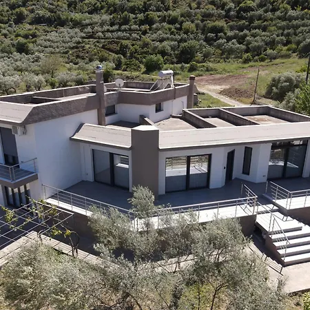 Terra Nova Luxury *
