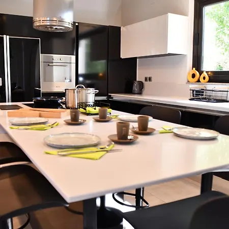 Terra Nova Luxury * Misztrász