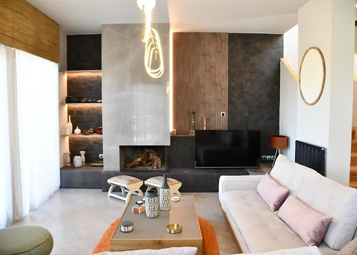 Terra Nova Luxury * Mystras