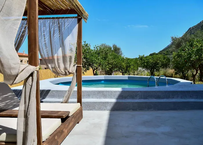 Terra Nova Luxury *